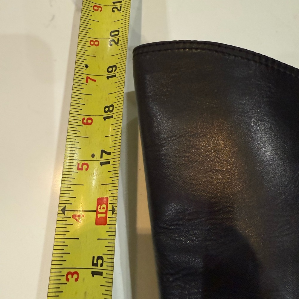 Elegant Black Knee-High Leather Boots TOM FORD LEATHER SIZE 37 - Picture 13 of 13